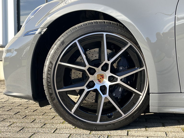 Porsche 992.2 Carrera