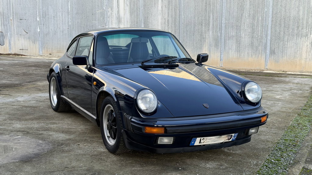 Porsche 911 Carrera 3.2