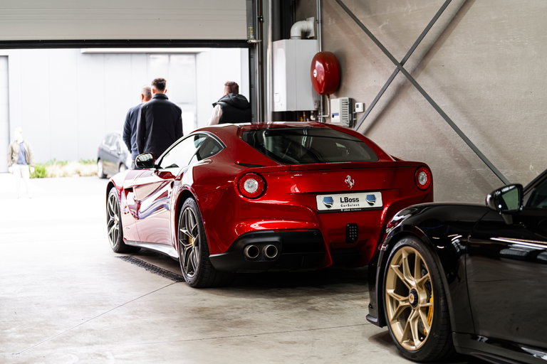 Porsche 992 GT3 Touring