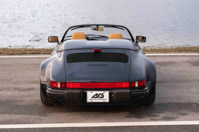 Porsche 911 Carrera 3.2 Speedster (US)