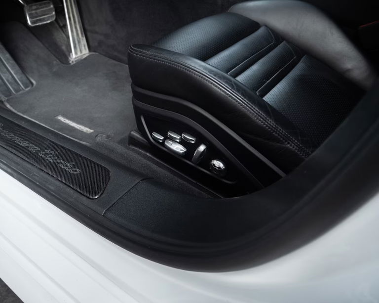 Porsche Panamera Turbo