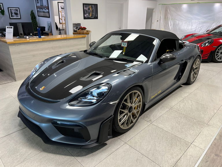 Porsche 718 Spyder RS