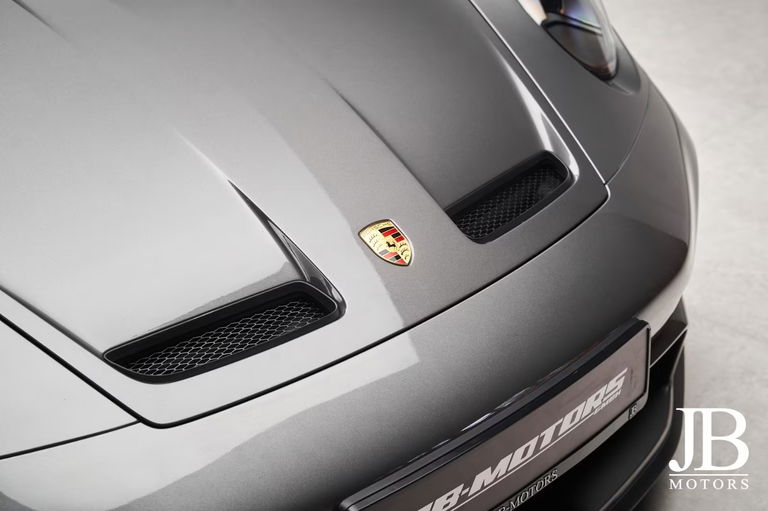 Porsche 992 GT3 Touring