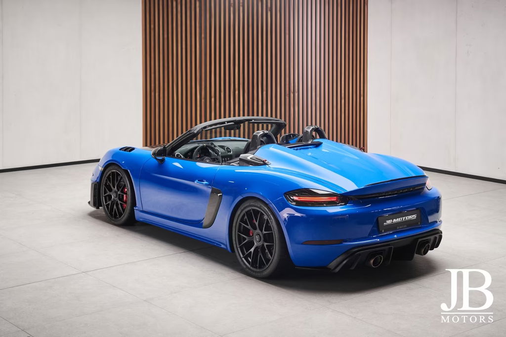 Porsche 718 Spyder RS
