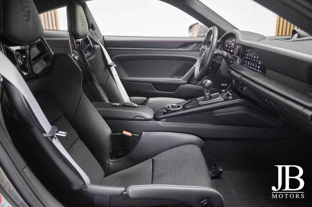 Porsche 992 GT3 Touring