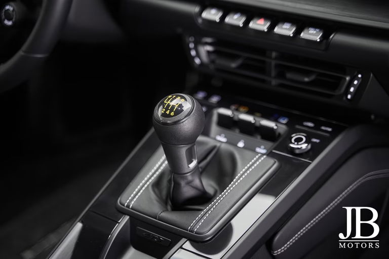 Porsche 992 GT3 Touring