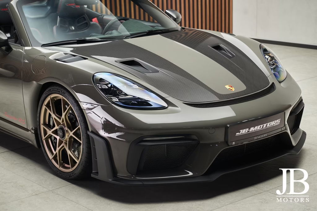 Porsche 718 Spyder RS