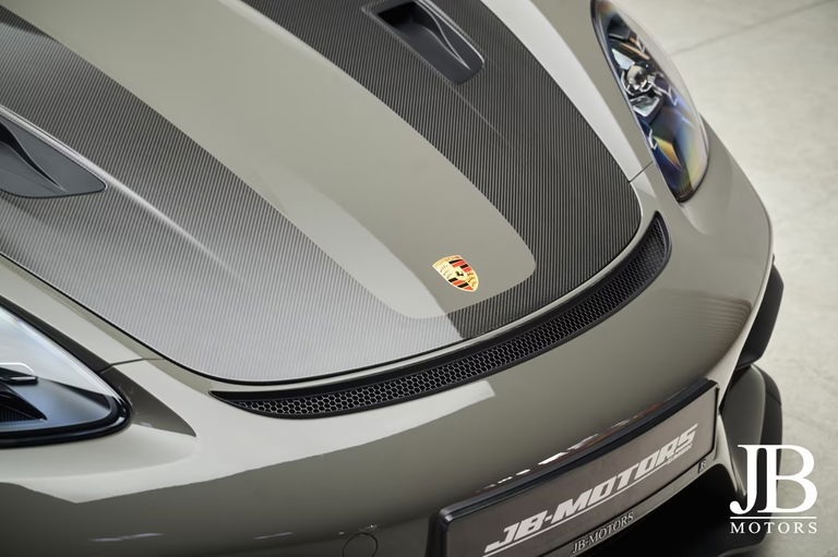 Porsche 718 Spyder RS