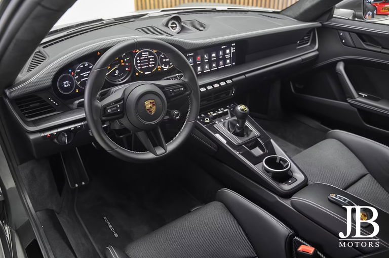 Porsche 992 GT3 Touring