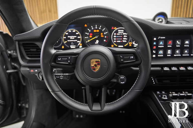 Porsche 992 GT3 Touring