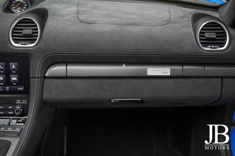 Porsche 718 Spyder RS