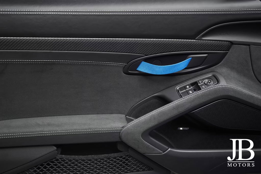 Porsche 718 Spyder RS