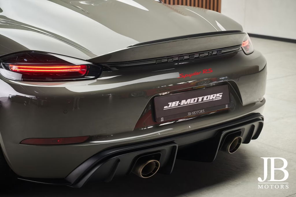 Porsche 718 Spyder RS