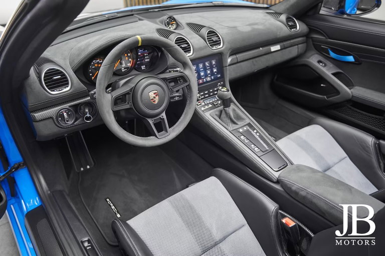 Porsche 718 Spyder RS