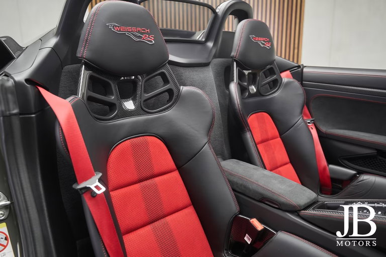 Porsche 718 Spyder RS