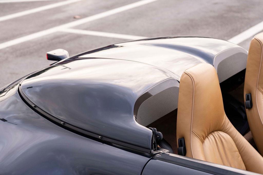 Porsche 911 Carrera 3.2 Speedster (US)