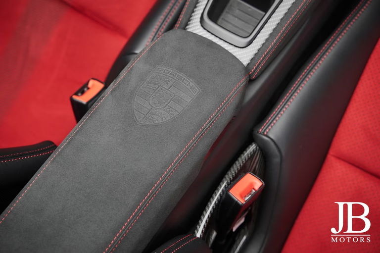 Porsche 718 Spyder RS