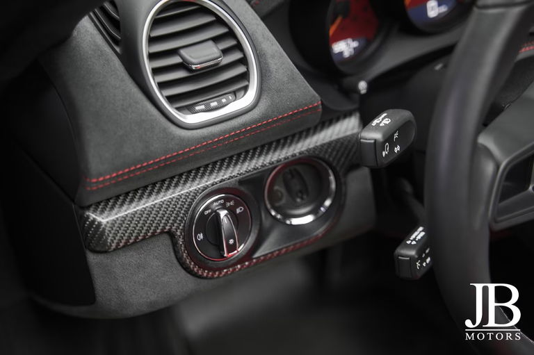 Porsche 718 Spyder RS