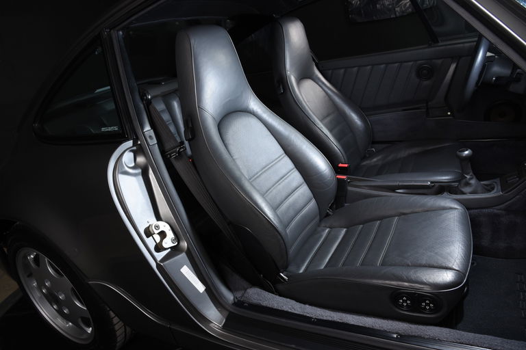 Porsche 964 Carrera 4