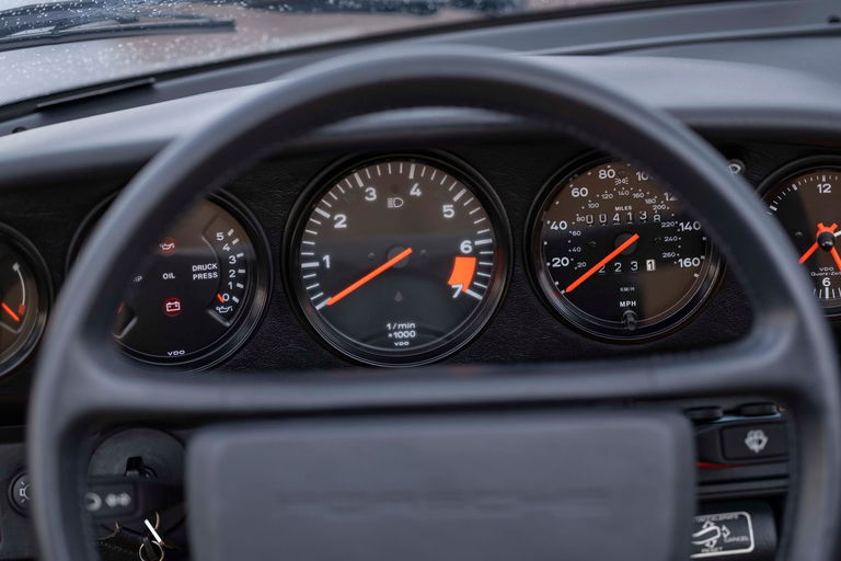 Porsche 911 Carrera 3.2 Speedster (US)
