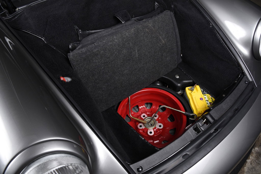 Porsche 964 Carrera 4