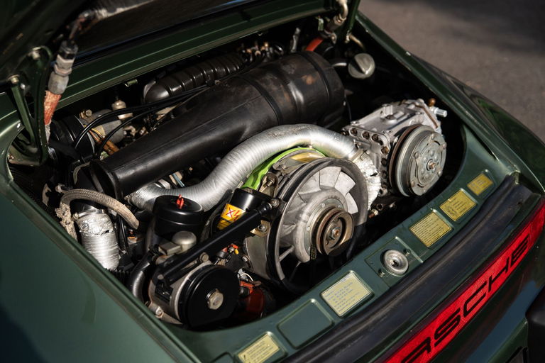 Porsche 911 Carrera 2.7