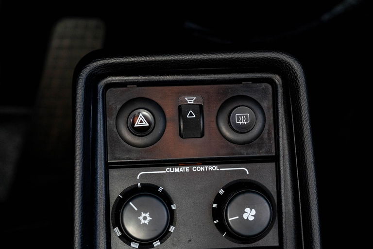 Porsche 911 Carrera 3.2 (US)