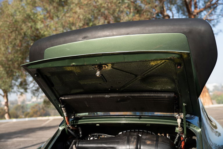 Porsche 911 Carrera 2.7