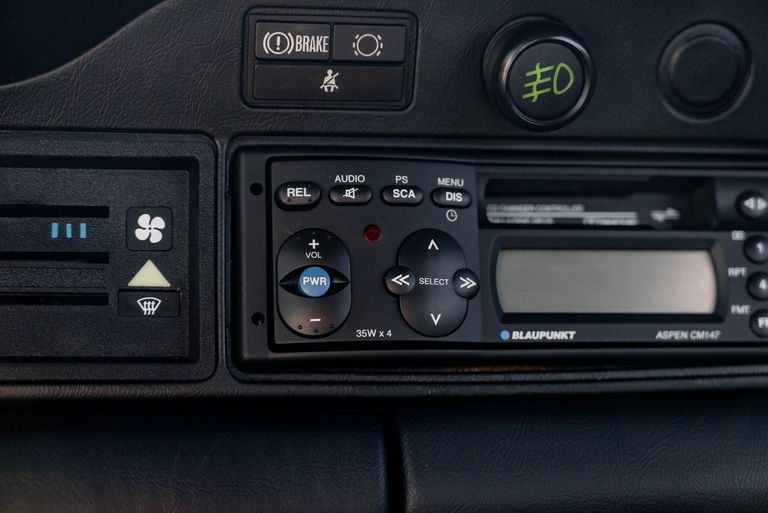 Porsche 911 Carrera 3.2 (US)