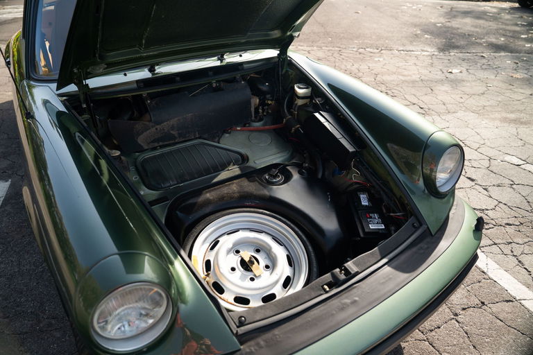 Porsche 911 Carrera 2.7