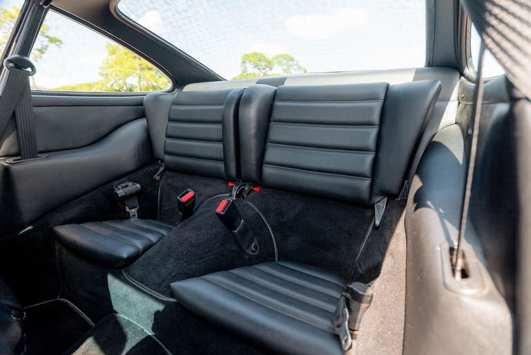 Porsche 911 Carrera 3.2 (US)