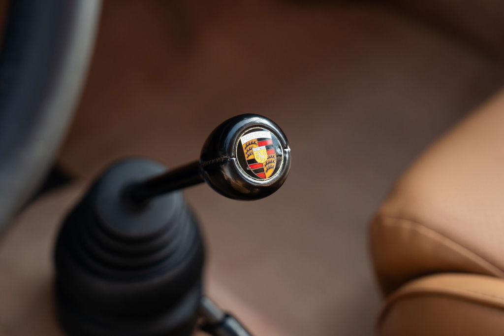 Porsche 911 Carrera 2.7