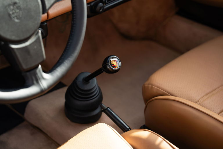 Porsche 911 Carrera 2.7