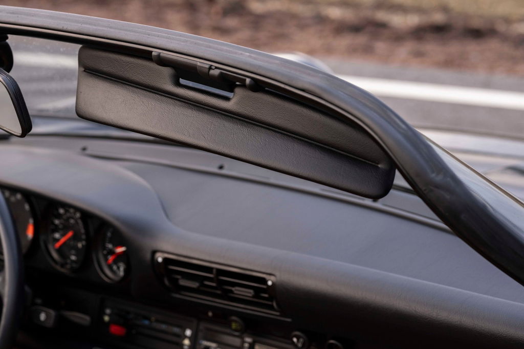 Porsche 911 Carrera 3.2 Speedster (US)