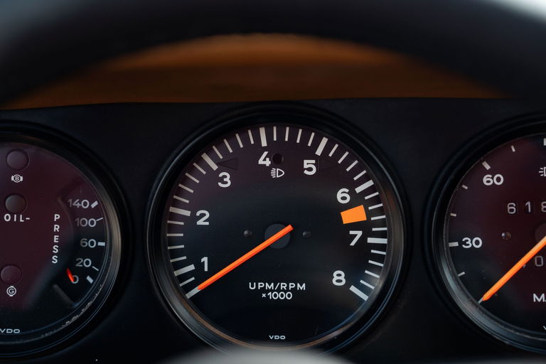 Porsche 911 Carrera 2.7