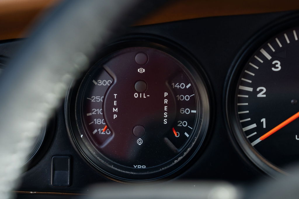 Porsche 911 Carrera 2.7