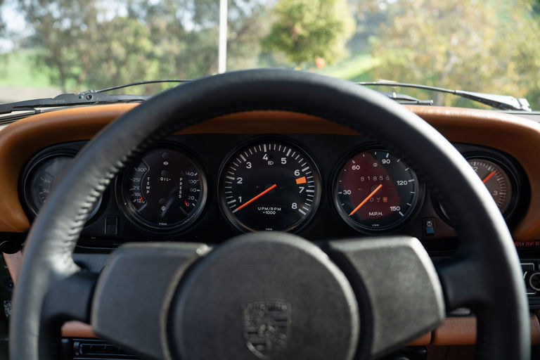 Porsche 911 Carrera 2.7