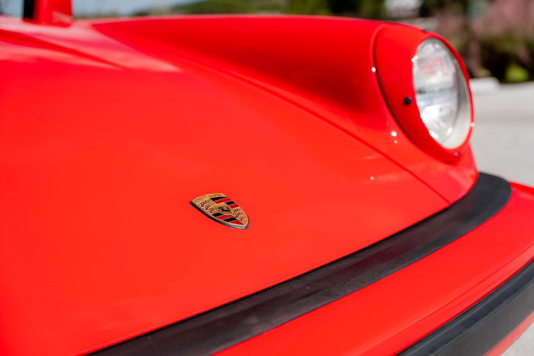 Porsche 911 Carrera 3.2 (US)