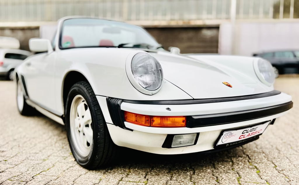 Porsche 911 Carrera 3.2