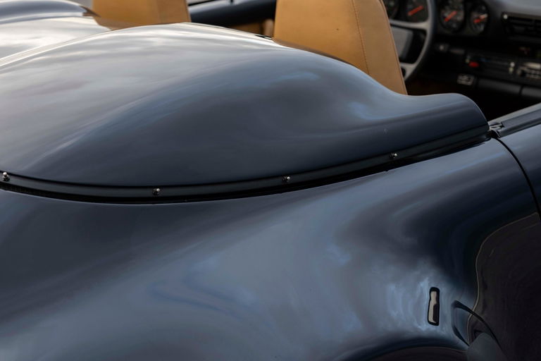 Porsche 911 Carrera 3.2 Speedster (US)