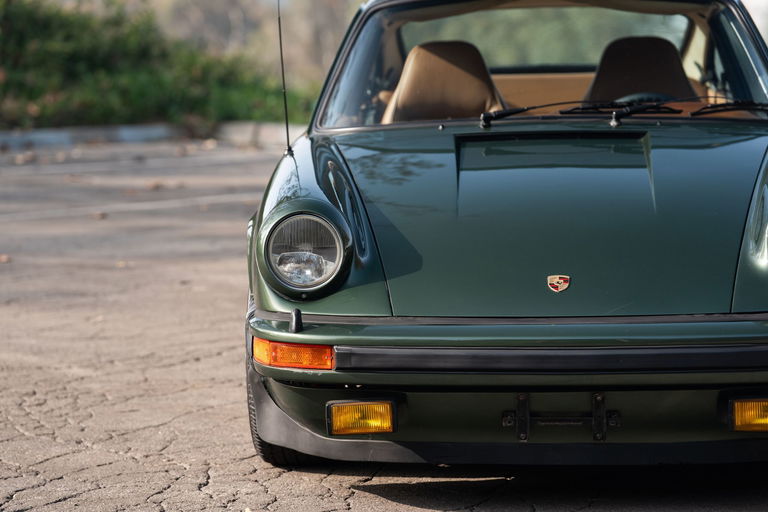 Porsche 911 Carrera 2.7