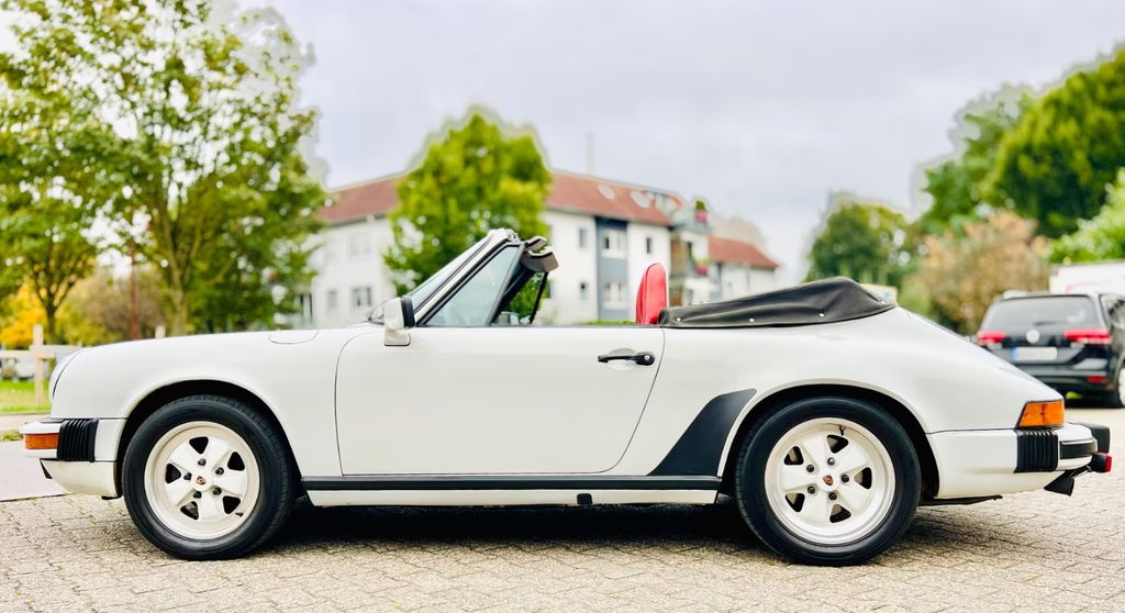 Porsche 911 Carrera 3.2