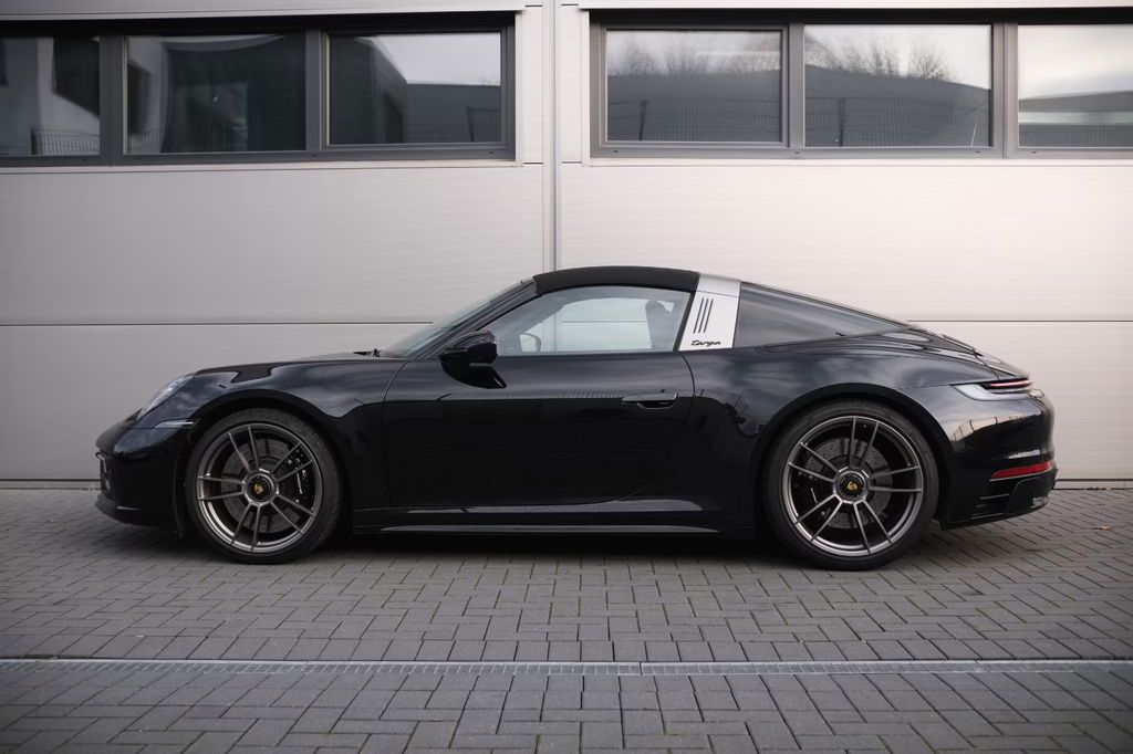 Porsche 992 Edition 50 Jahre Porsche Design
