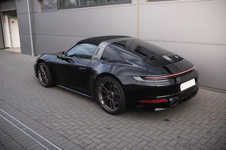 Porsche 992 Edition 50 Jahre Porsche Design