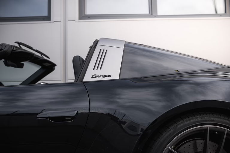 Porsche 992 Edition 50 Jahre Porsche Design