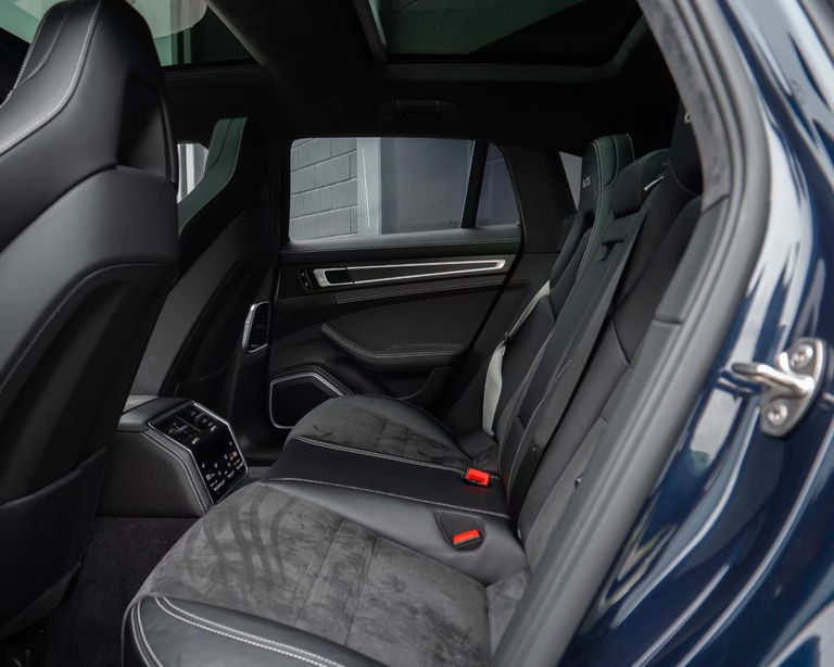 Porsche Panamera GTS