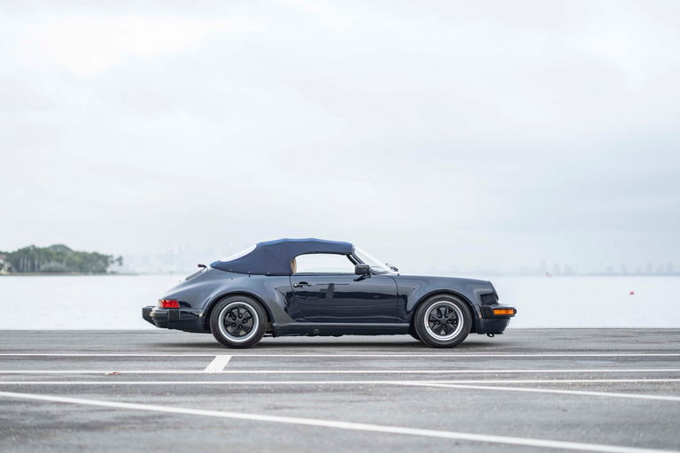 Porsche 911 Carrera 3.2 Speedster (US)