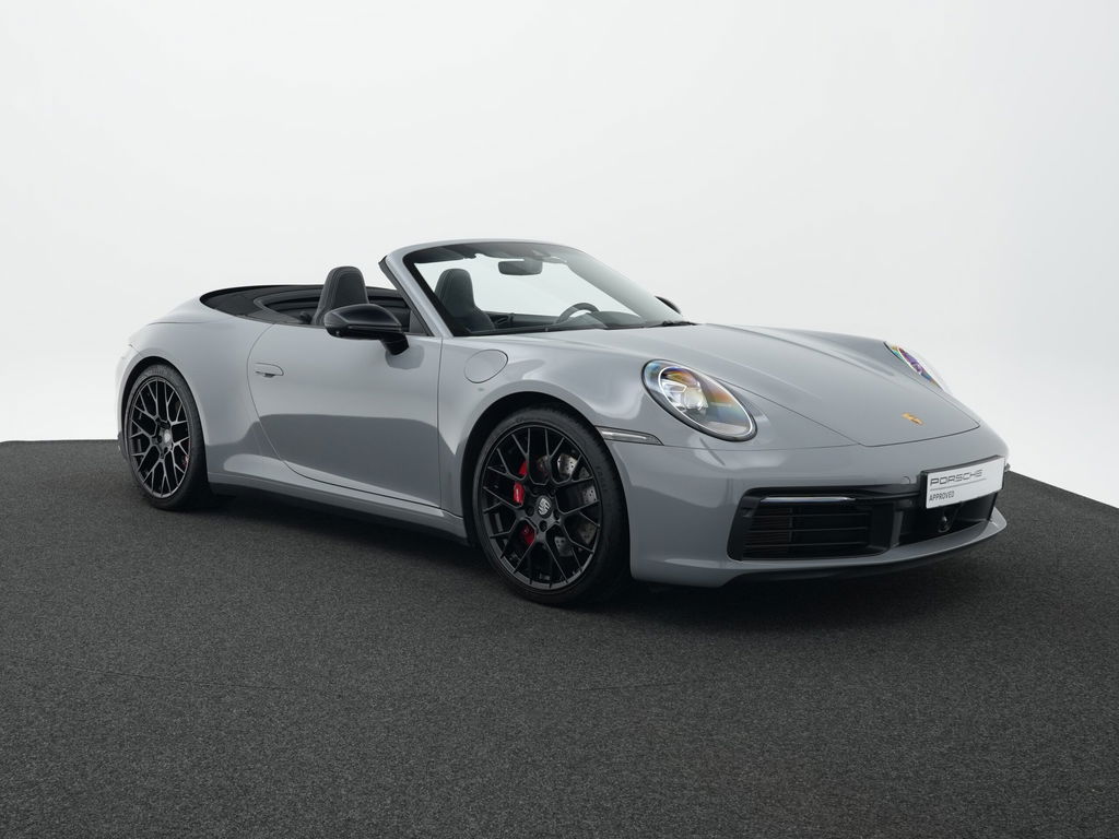 Porsche 992 Carrera 4S