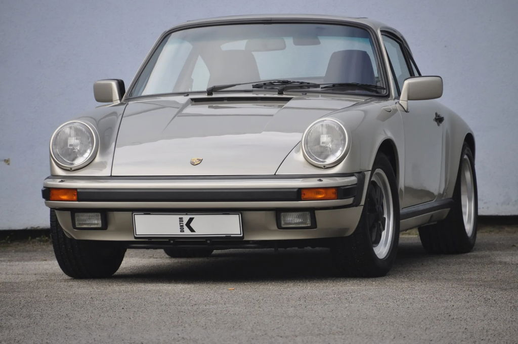 Porsche 911 Carrera 3.2