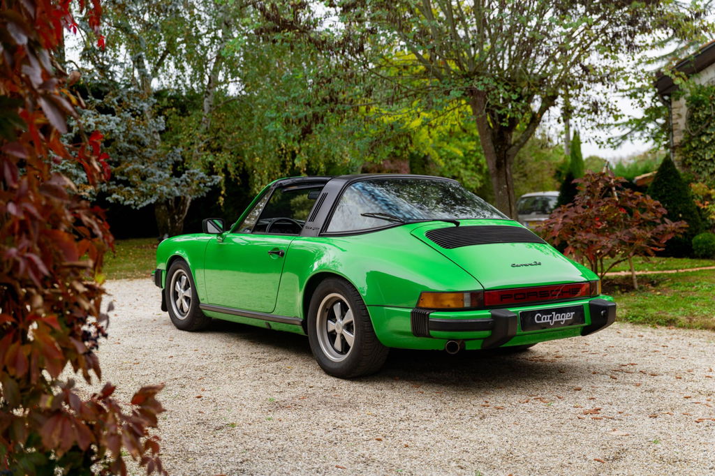 Porsche 911 Carrera 3.0